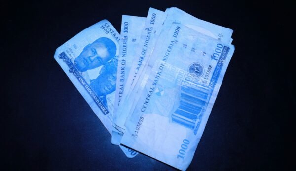 sunday-abegunde-Weq0hkP8L74-unsplash